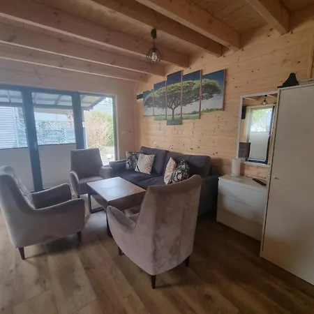 Amber Barn - Bursztynowa Stodola - U Loni - W Zacisznym Centrum Nad Morzem Z Parkingiem * Pobierowo