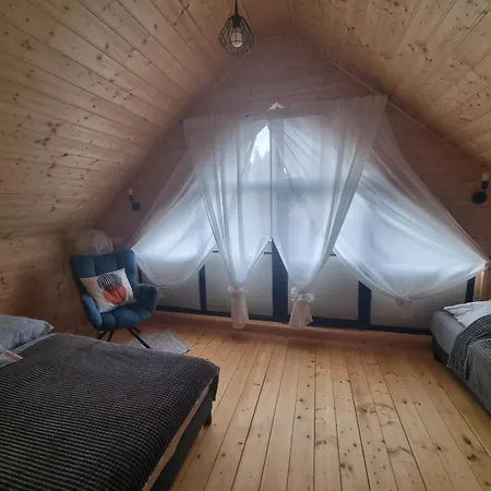 Noclegi U Loni - Amber Barn - Bursztynowa Stodola - Noclegi W Zacisznym Centrum Pobierowa Nad Morzem Z Parkingiem Feriehus Pobierowo