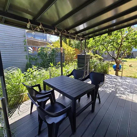 Nyaraló U Loni - Amber Barn - Bursztynowa Stodola - W Zacisznym Centrum Pobierowa Nad Morzem Z Parkingiem Pobierowo